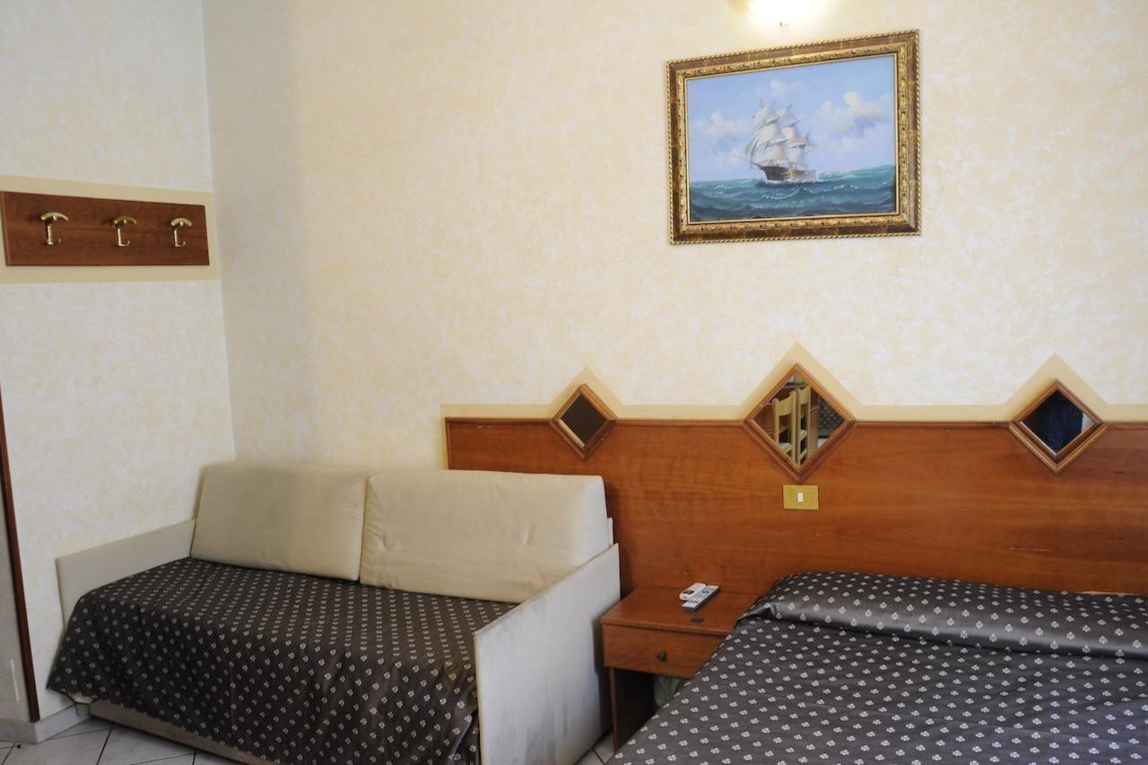 Hotel Farini Рим Екстер'єр фото