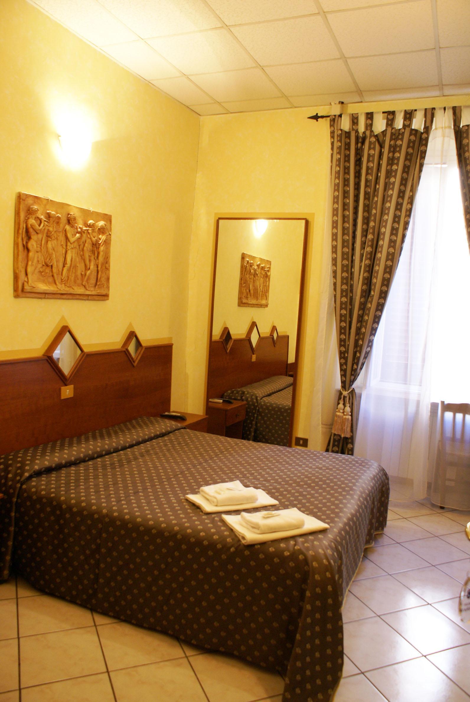 Hotel Farini Рим Екстер'єр фото