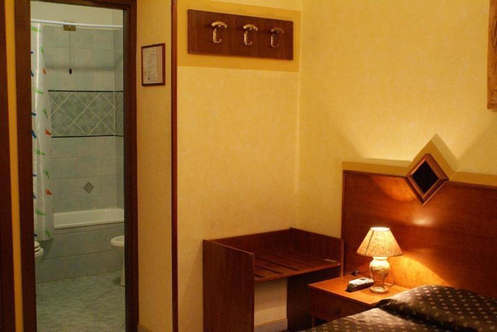 Hotel Farini Рим Екстер'єр фото