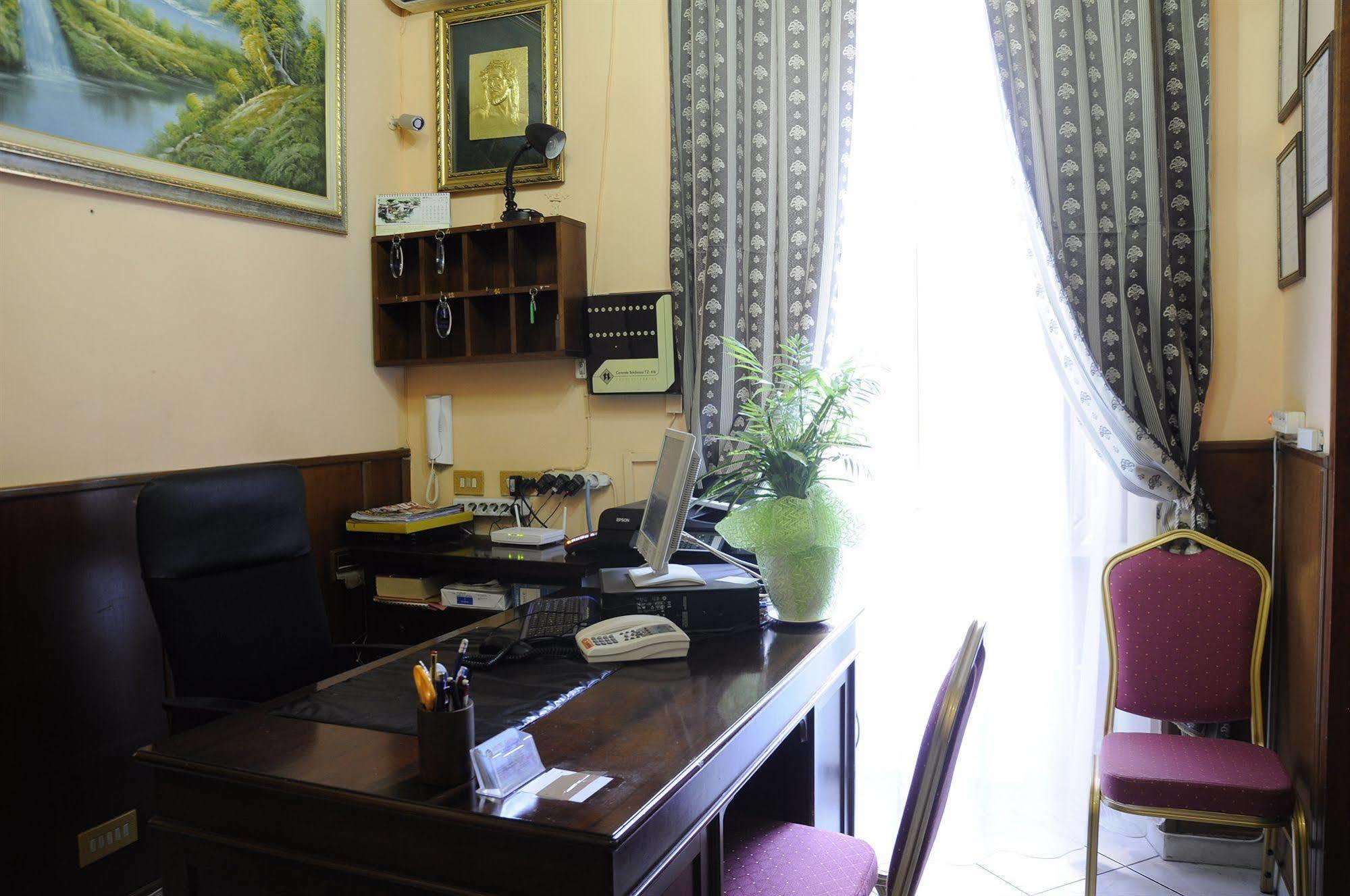 Hotel Farini Рим Екстер'єр фото